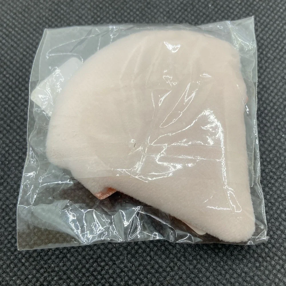 💜 5/$15 Soft Pink Triangle Makeup Sponge Applicator